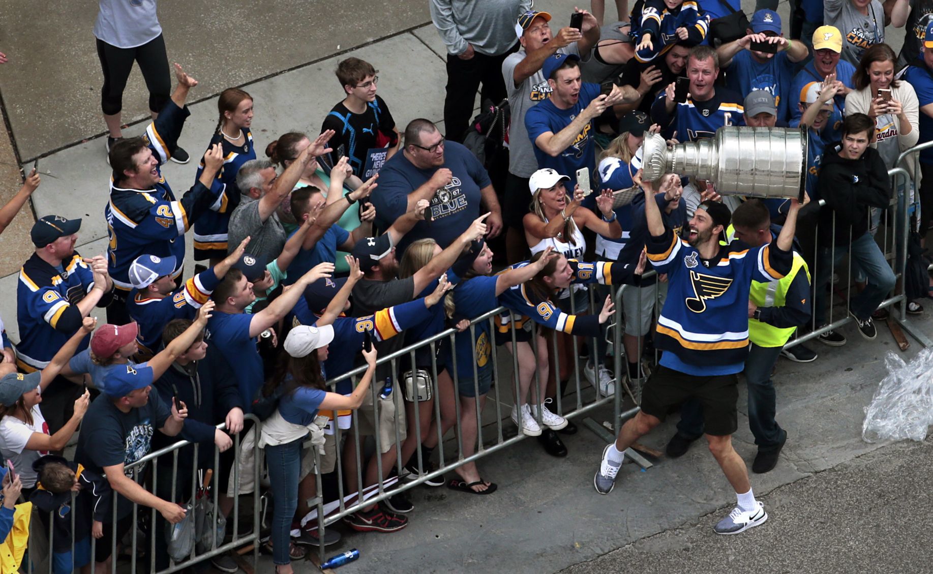 Blues fans parade like champions as St. Louis Blues capture first Stanley Cup